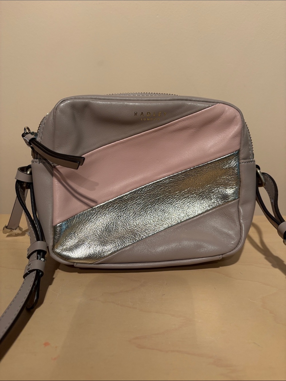 RADLEY LONDON Pink, Silver & Gray Leather Crossbody Bag